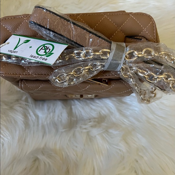 Taupe shoulder bag with chain strap - Picture 3 of 3